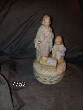 Lefton Nativity Music Box